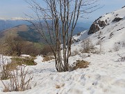 Sulle nevi primaverili del RESEGONE ad anello da Fuipiano-8apr24- FOTOGALLERY